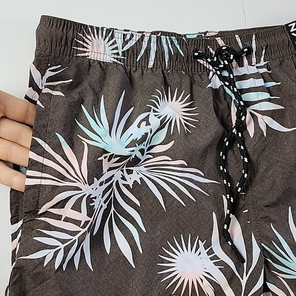 Zoo York Men's Lightweight Shorts Brown Tropical Print Elastic Waist Size Small - Picture 4 of 14